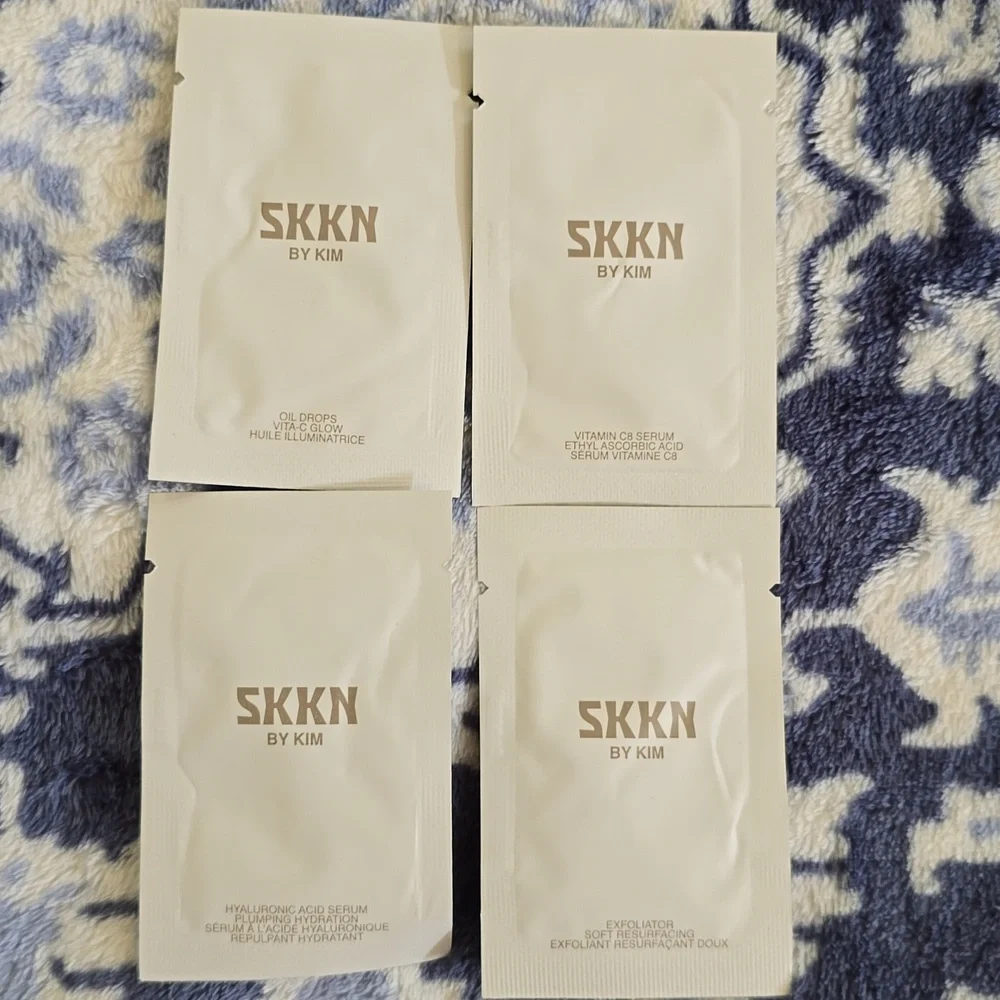 SKKN by Kim Night Oil Restoring Treatment - Picture 3 of 3